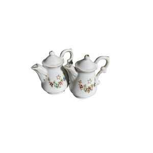 Vintage Tea Pot Salt and Pepper Shakers Made in Japan